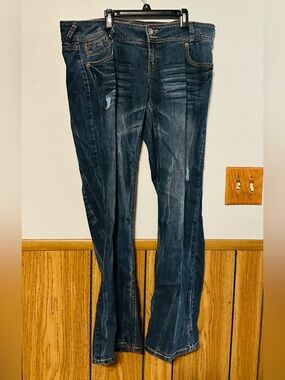 Rue21 premier Denim jeans women size 13/14 sequins ripped